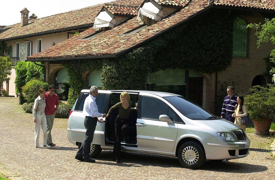  Lancia Phedra 2002 года  (фото 44 из 123)